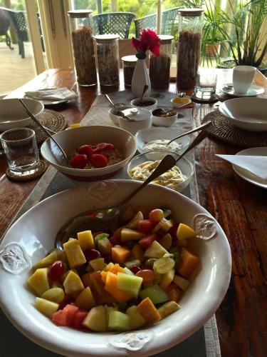 Bed & Breakfast Llarrinda
