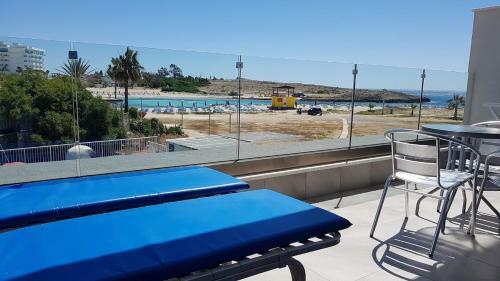 Apartamento Christopher's Sandy Beach Suites