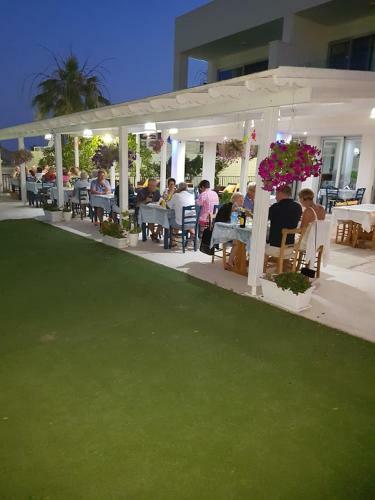 Apartamento Christopher's Sandy Beach Suites