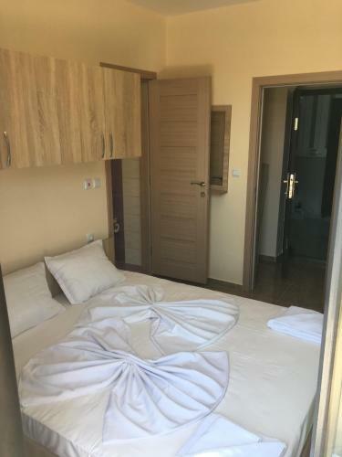 Golden Sea View Apartments