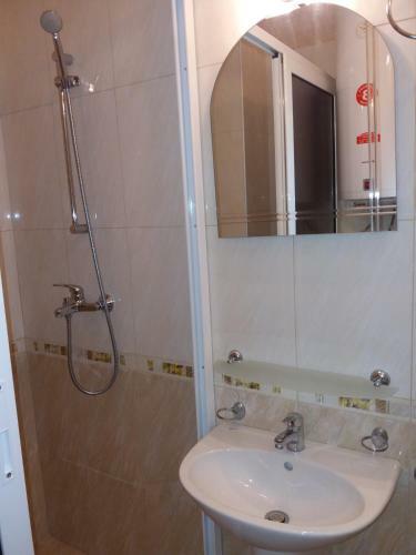 Golden Sea View Apartments
