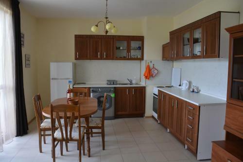 Iris Apartments
