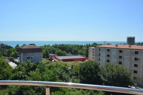 Iris Apartments