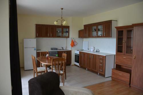 Iris Apartments