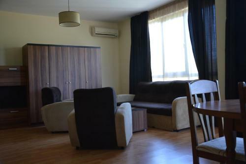 Iris Apartments