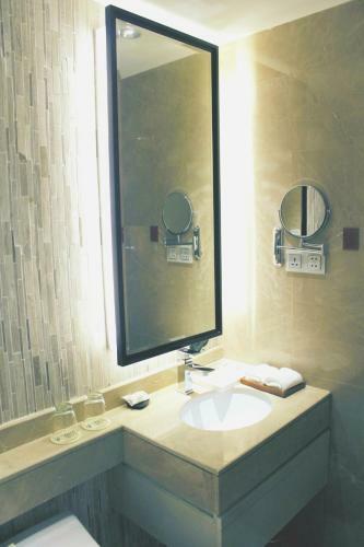 Sanya Ziyue Coniser Hotel
