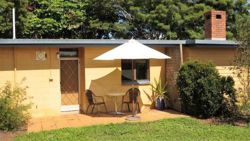 Gumtree On Gillies Bed And Breakfast