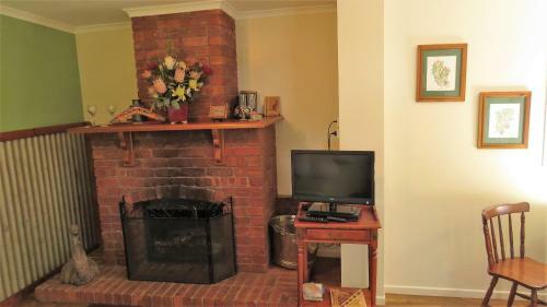 Gumtree On Gillies Bed And Breakfast
