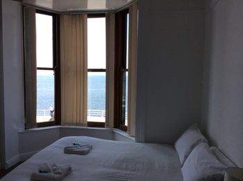 Hostal Cardigan Bay Guest House