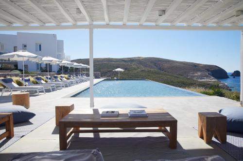 Hotel Milos Breeze