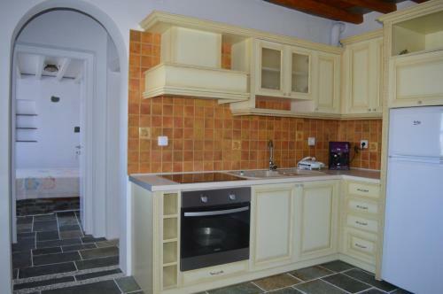 Apartamento Efthymia Suites