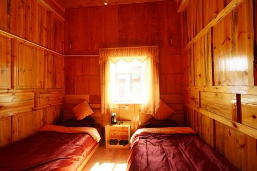 Daocheng Fanhegu Hostel