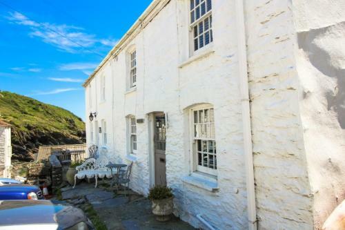 Beach Hill Cottage
