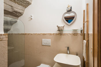 Hostal Un Petit Paradis