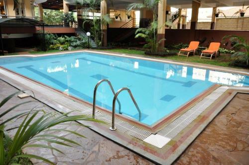 Hotel Cerenata Gardens Suites
