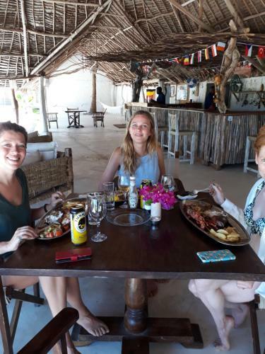 Albergue Merry Crab Beach Hotel