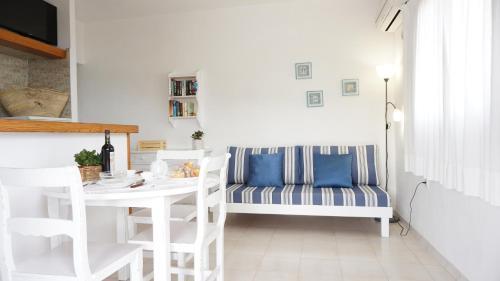 Astbury Apartments Ses Platgetes