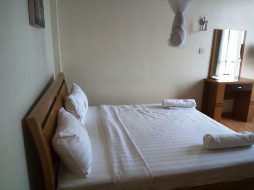 Aponye Hotel