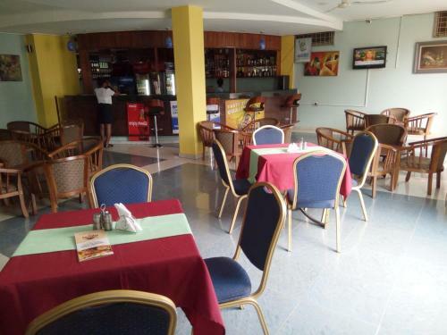 Aponye Hotel