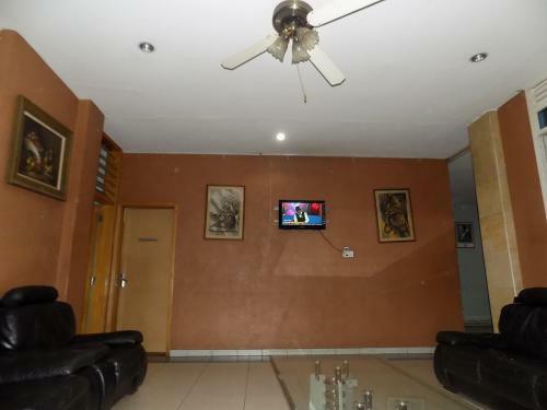 Aponye Hotel