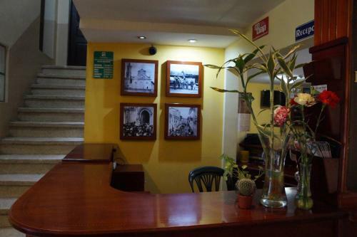 Hotel Hostal Pucar�