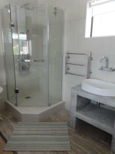 Hostal Oystercatcher Guest House