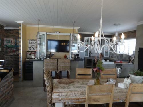 Hostal Oystercatcher Guest House