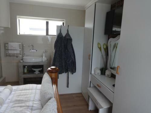 Hostal Oystercatcher Guest House