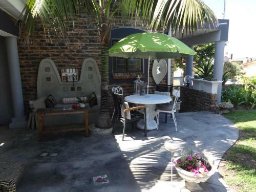 Hostal Oystercatcher Guest House