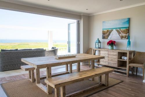 Pe Beach House