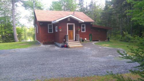 Lake Side Retreat