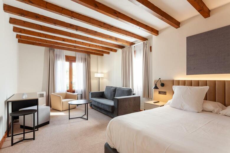 Dwo Rioja Wine Hotel