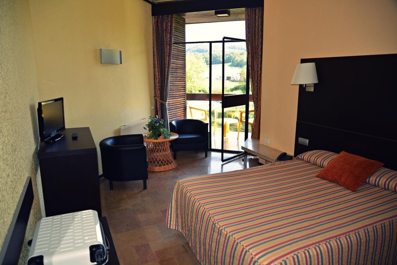 Hotel Bazt�n