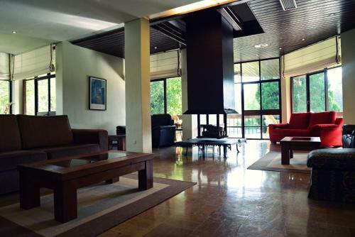 Hotel Bazt�n