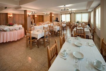 Hotel Mora