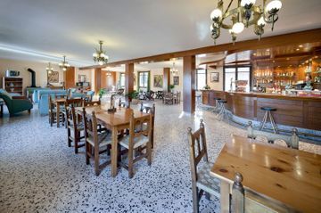Hotel Mora