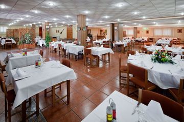 Hotel Mora