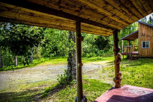 Lodge Midnight Sun Log Cabins