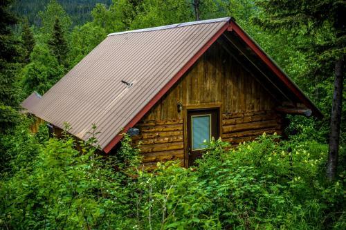 Lodge Midnight Sun Log Cabins