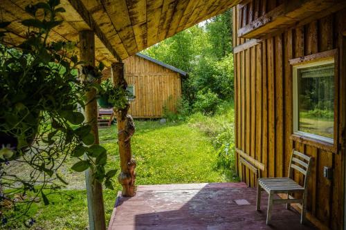 Lodge Midnight Sun Log Cabins