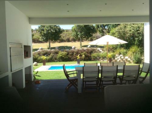 Holiday Home Crystal Waters