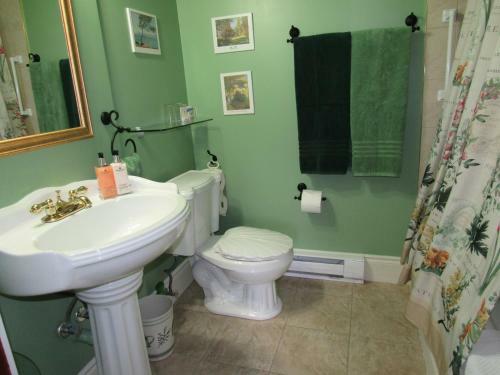 Bed & Breakfast Green Woods Inn