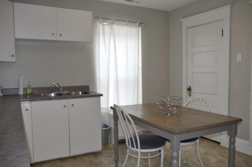 Apartment Across Georges Dumont