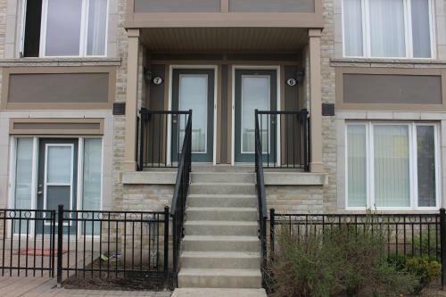Luxury 3 Bedroom Townhouse