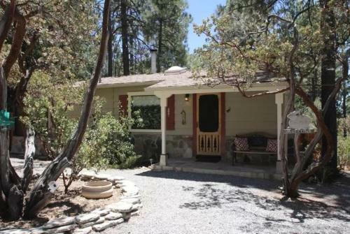 Villa Manzanita Retreat