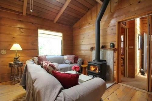 Villa Manzanita Retreat
