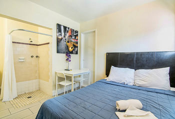 Ramona Motel