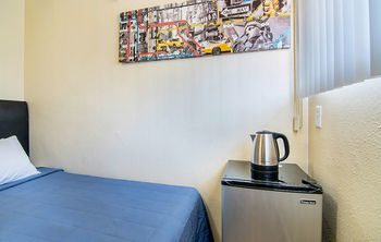 Ramona Motel