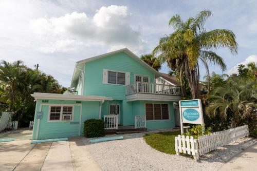 Hostal Village House Siesta Key