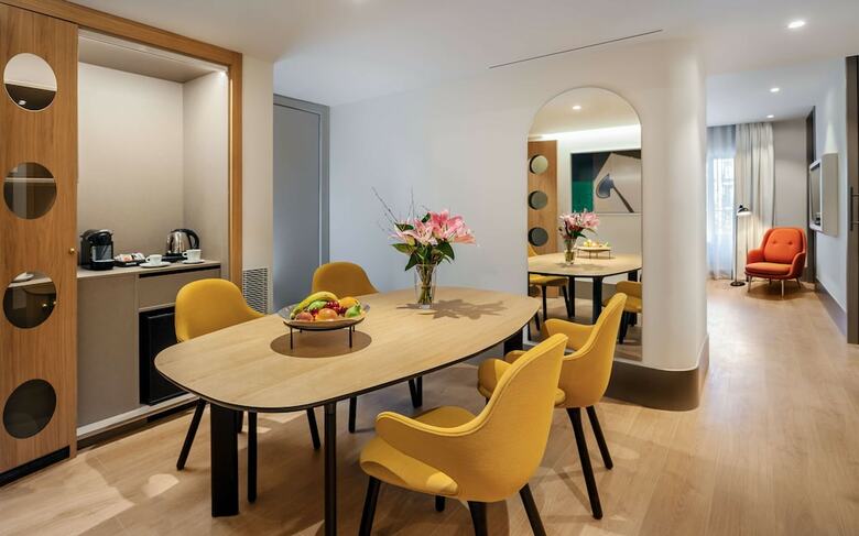 Hotel Barcelo Torre De Madrid